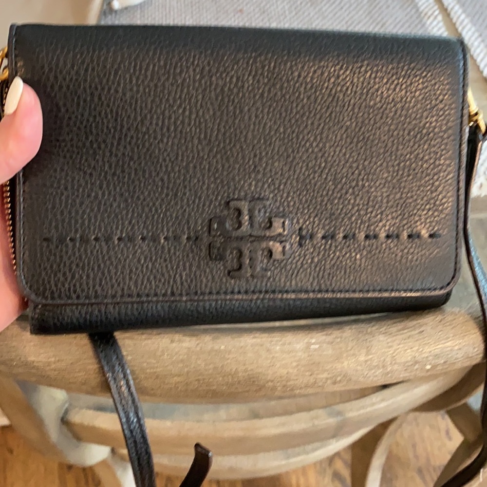 Tory Burch Black Leather Crossbody Bag - Picture 2 of 4